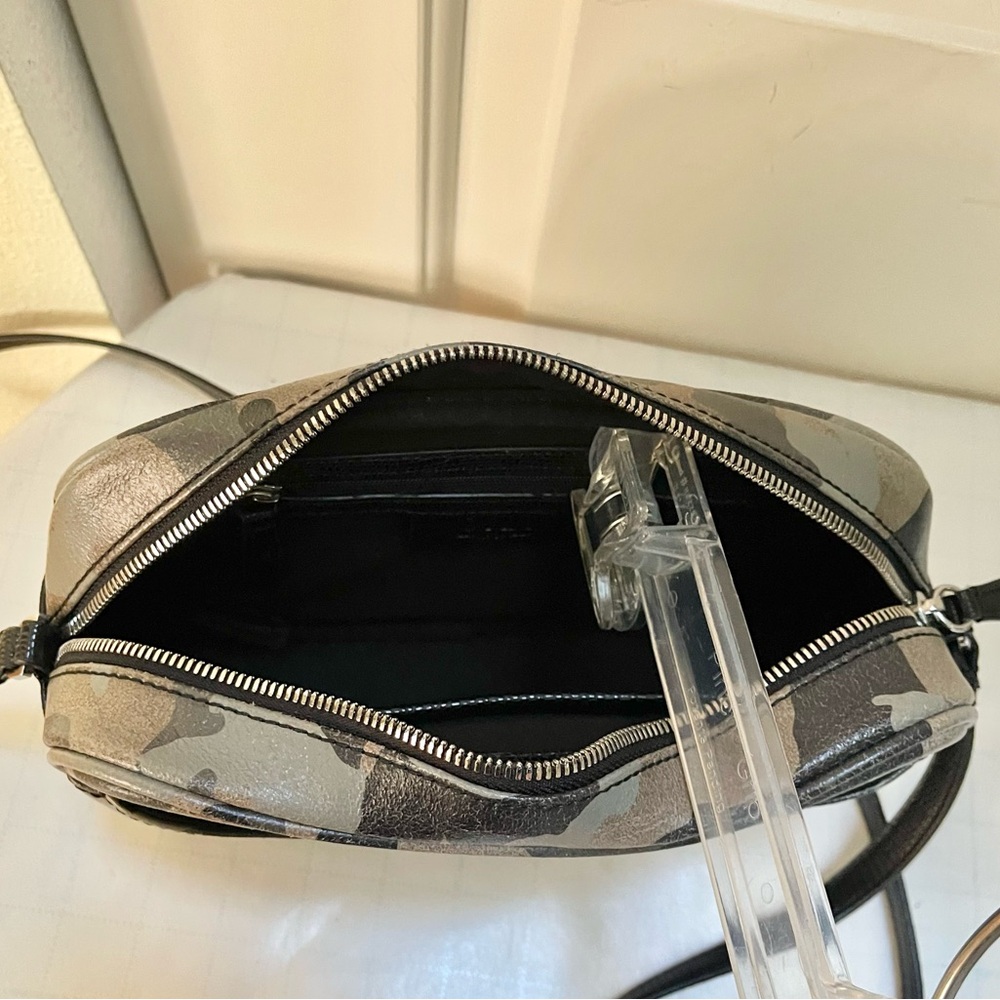G.I.L.I camo crossbody bag - Picture 10 of 13